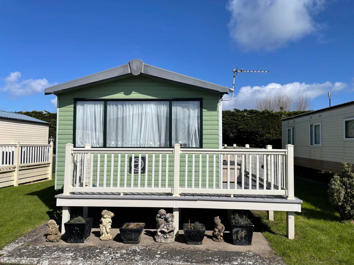 6 Berth Pet Friendly Caravan On Sandy Glade Berrow エクステリア 写真